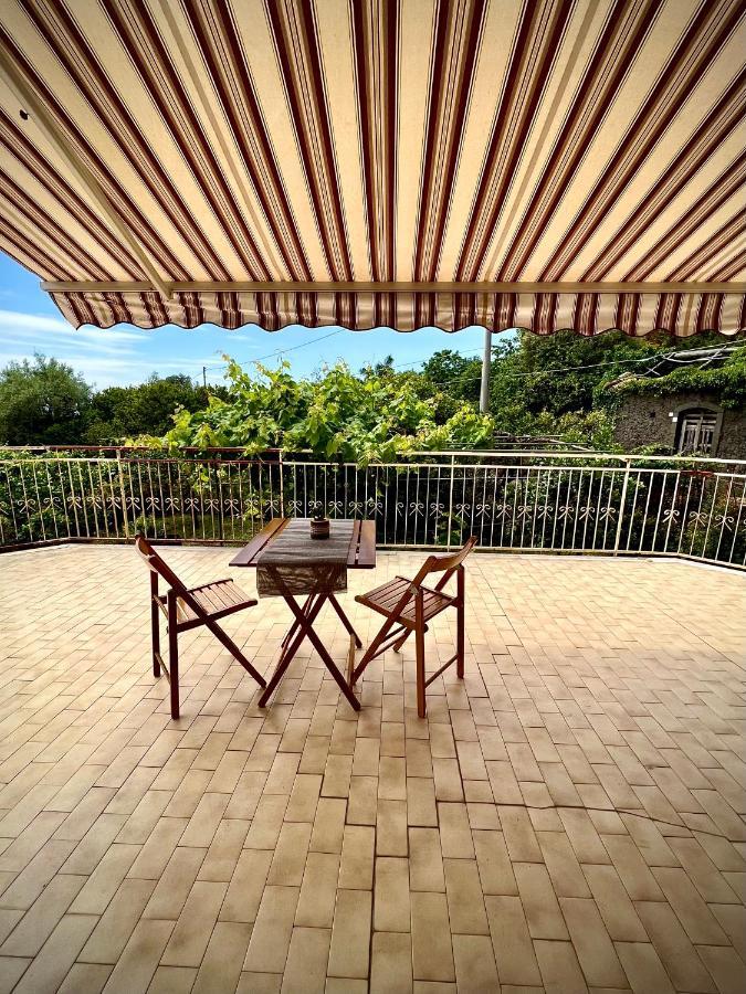 Casa Vacanze "Sautufao" Santa Venerina Exterior foto